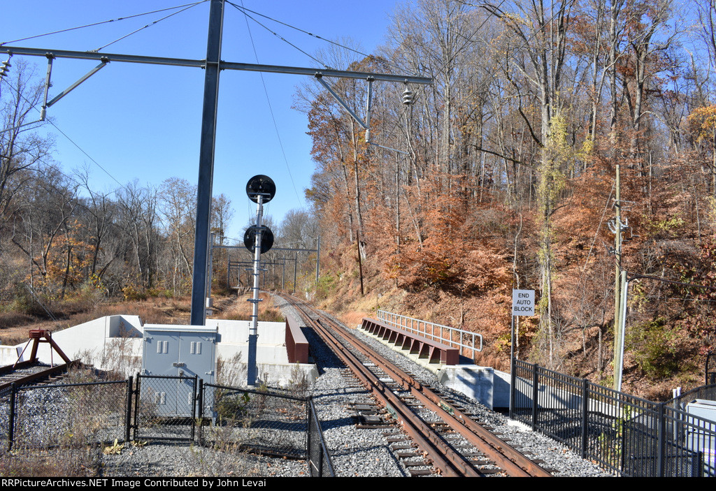  Looking west from Wawa Station-these tracks continue onto West Chester which Septa used to run on. Presently, the West Chester tourist train operation runs from West Chester to Glen Mills and then returns back to West Chester.